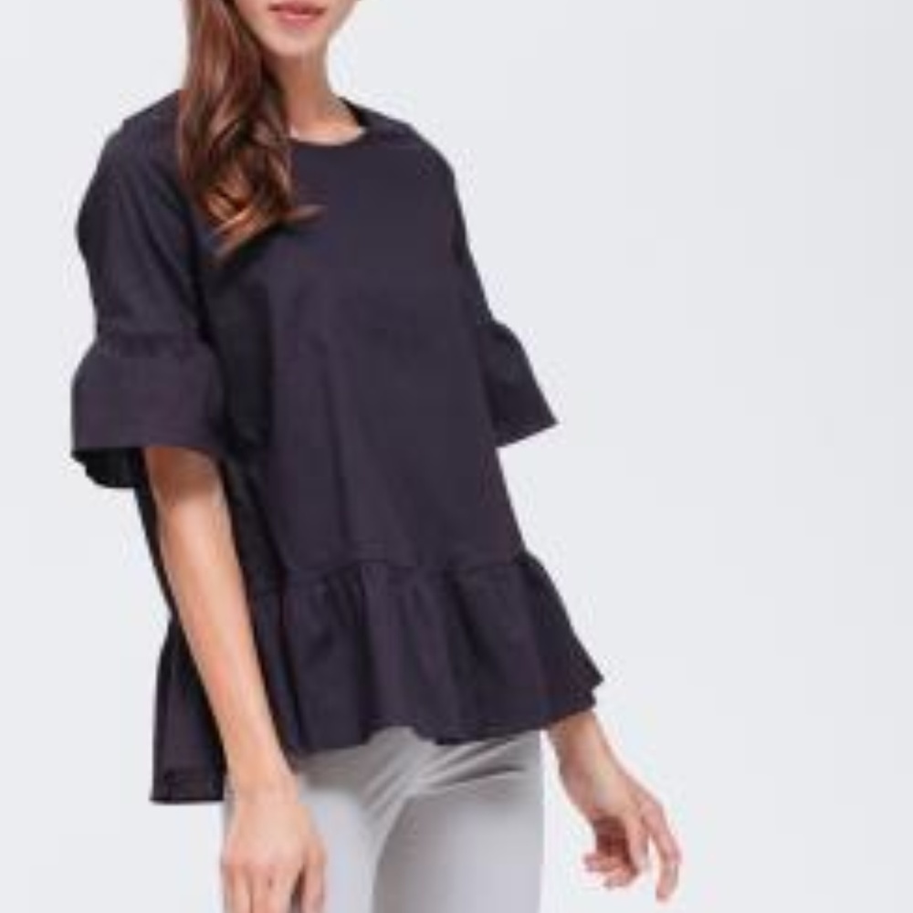 PLEIONE ‣Boutona navy bell sleeve peplum swing top